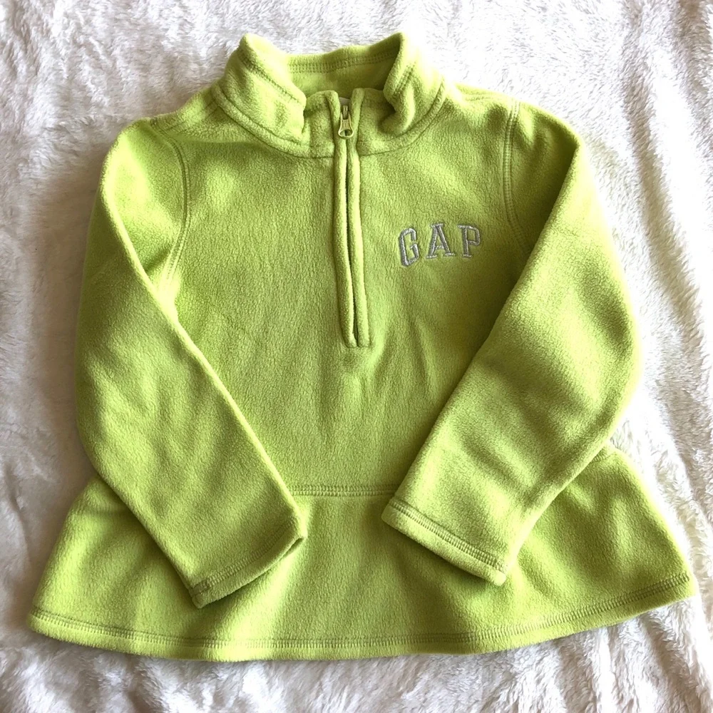 Gap sweater size 4